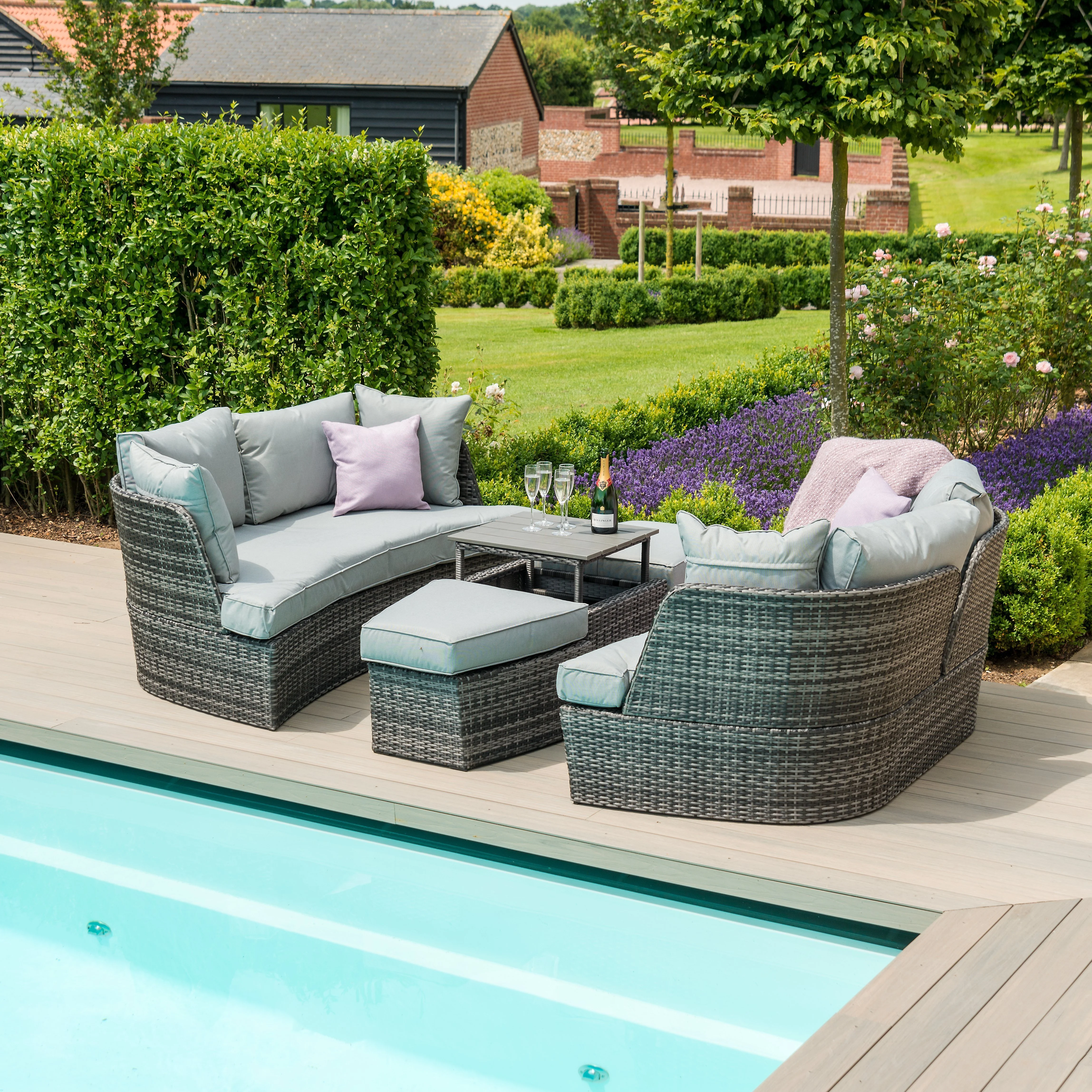Maze Rattan - Cheltenhal Sofa and Daybed